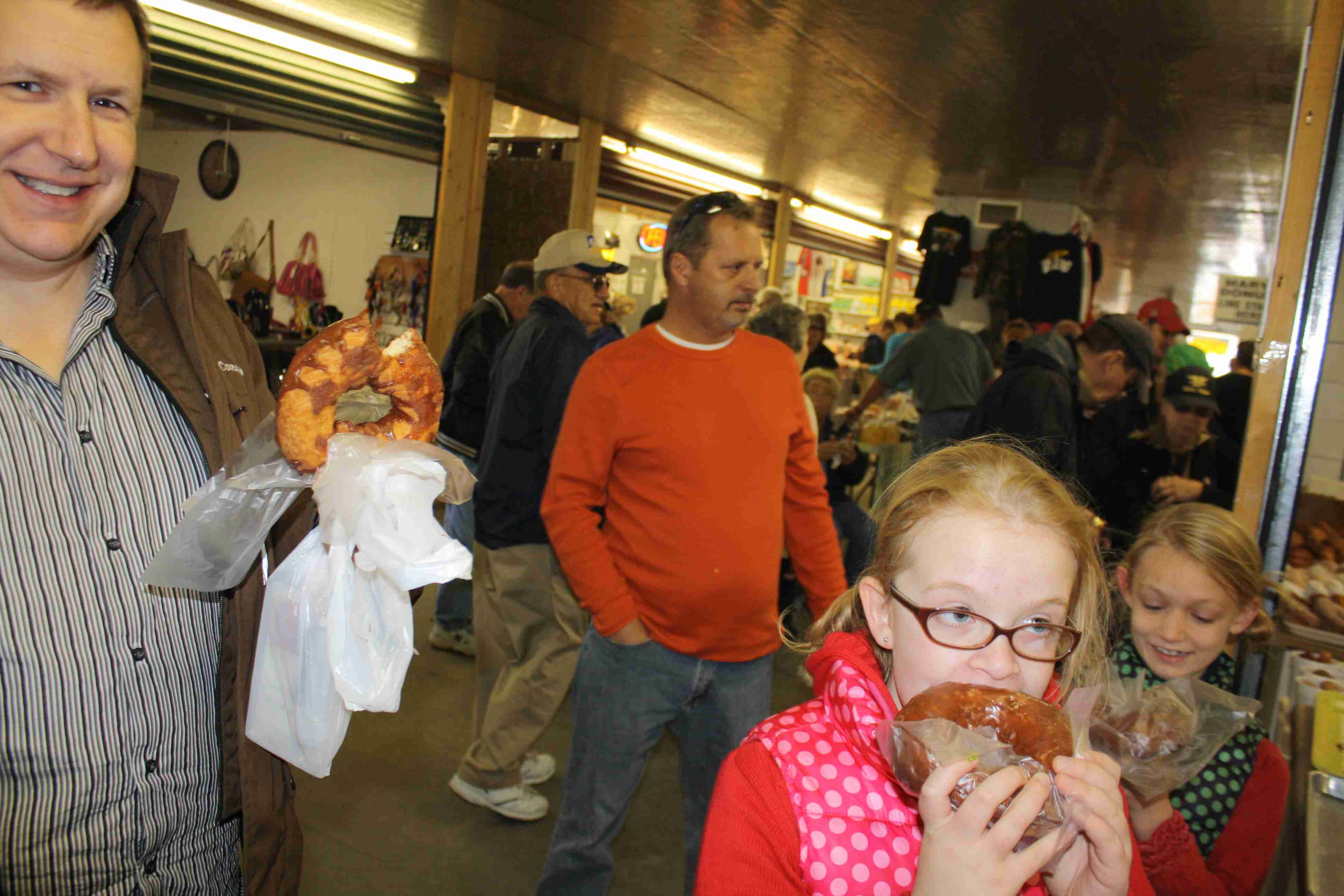 2012-10-19 Rogers and Doughnuts.jpg